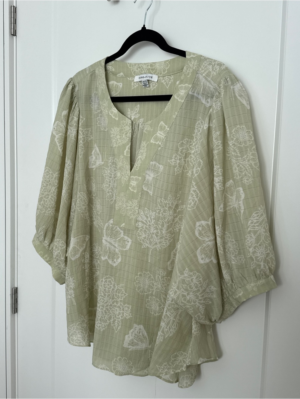 Rose & Olive Sage Green Floral Split V-Neck Blouse